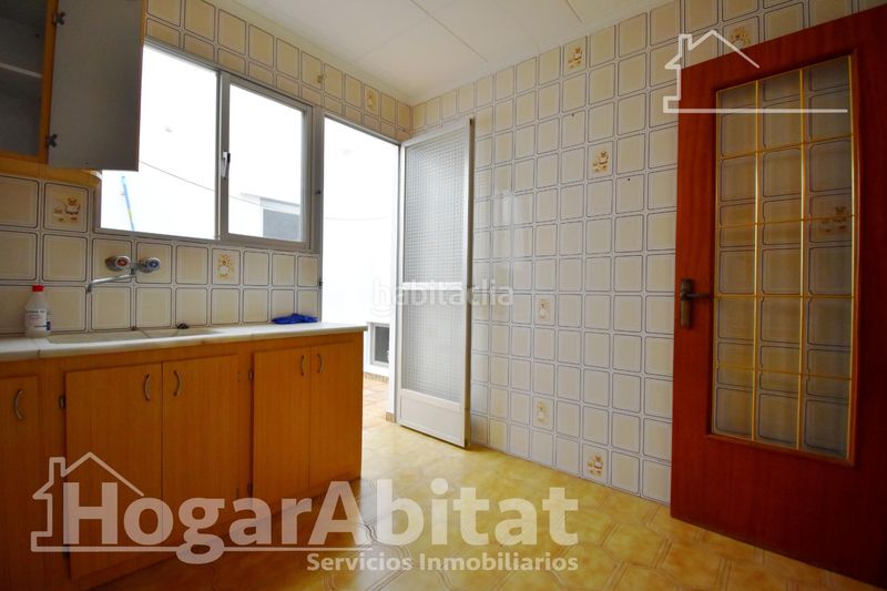 Foto c62ee69b-04ac-436f-ae72-1b38afd976ca. Edifici a Favara