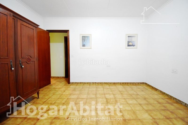 Foto d883931f-2c56-4caf-8931-0db1208f5ac7. Edifici a Favara