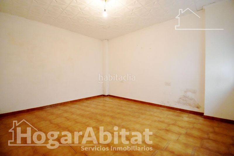 Foto f7f0e8c6-3f25-428b-b1a0-5b44f9f70c95. Edifici a Favara