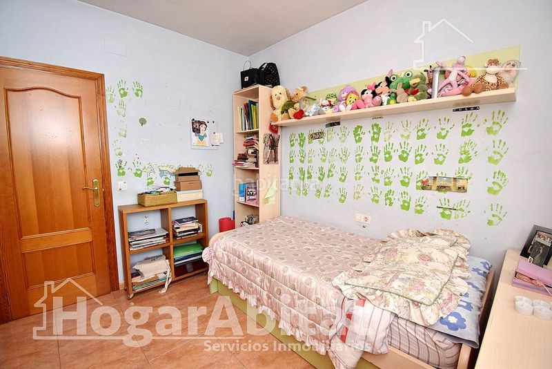 Foto cad9afe9-ffd8-4ce2-b350-82f5a8564894. Xalet amb piscina a Borriol