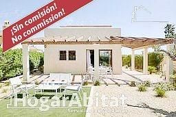 Chalet  Carretera las cunas s/n, resort desert spring. Precioso chalet en prestigioso residencial con garaje, terraza y