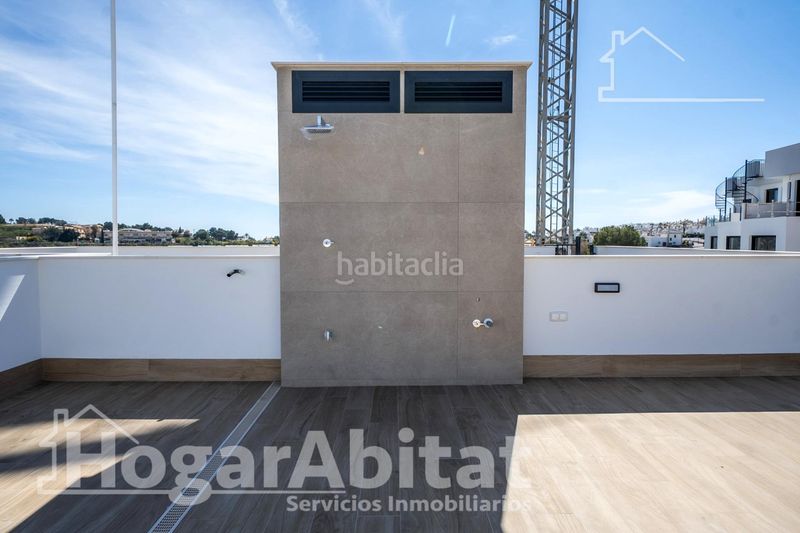 Foto 3652d9d9-363e-43f4-ab1f-249317d841e1. Casa adossada amb aparcament piscina a Algorfa