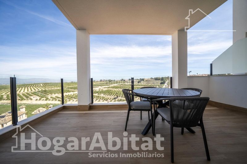 Foto 457ae1a7-d603-4c44-9a87-fd193f528219. Casa adossada amb aparcament piscina a Algorfa