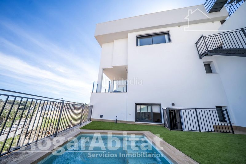 Foto 4a1c5b59-c1a0-4d17-9bb0-b76ab2799d5b. Casa adossada amb aparcament piscina a Algorfa