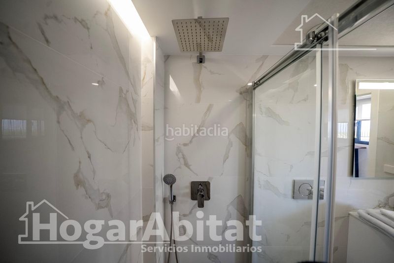 Foto 2e697772-92fa-438c-9b3c-4fd500bb3426. Chalet maravillosa villa de lujo a estrenar con piscina, garaje y terraza en Algorfa