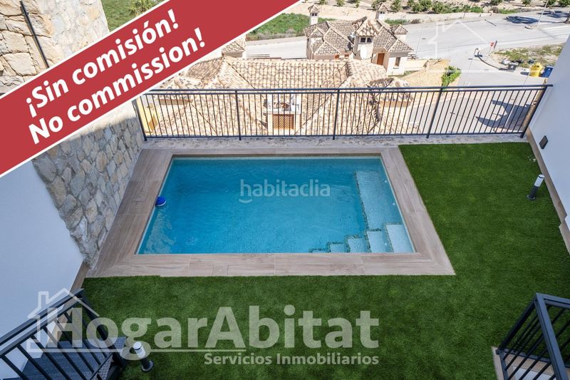Foto d8019c47-505c-4fab-a3de-c08fb832f68f. Chalet maravillosa villa de lujo a estrenar con piscina, garaje y terraza en Algorfa