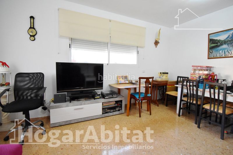 Foto 10f90f91-d38b-4fb4-83a1-26110c318c8a. Pis amb aparcament a Piles
