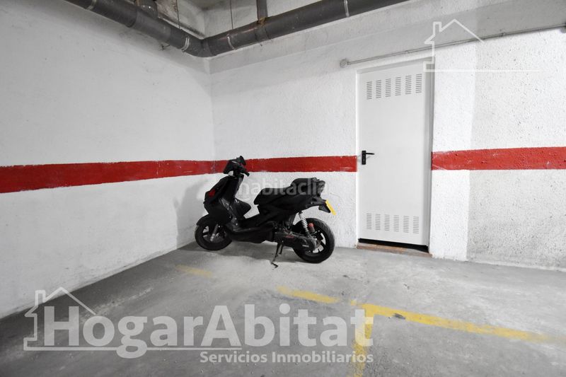 Foto b76f895f-8e35-4bfb-8c84-a1205ba238dc. Pis amb aparcament a Piles