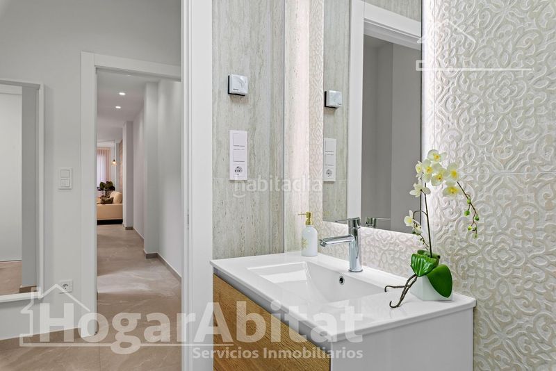 Foto 6248b38a-4401-4ae8-ba97-eae76bc6ea18. Pis amb piscina a Las Piscinas Naturales Torrevieja