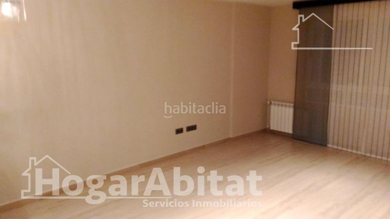 Foto 330d9075-fc44-40cb-bd57-14d9bdc434cd. Casa adossada amb calefacció aparcament a Sant Joan de Moró
