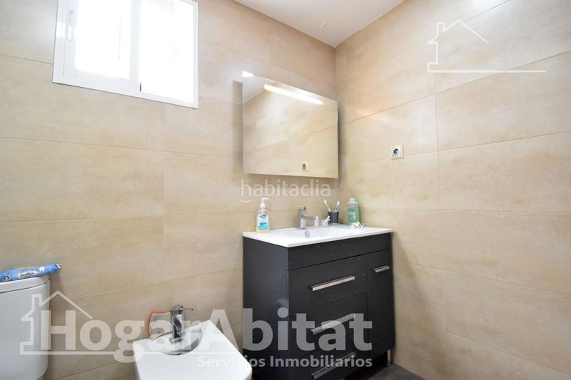Foto a33ea702-0a68-4582-8054-1cb8436a608e. Àtic a Oliva pueblo Oliva