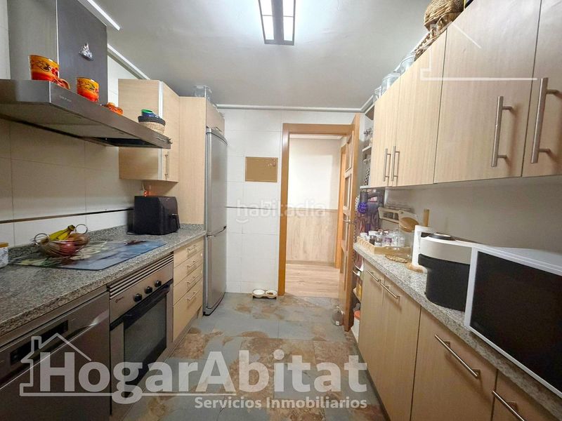 Foto b9fed3dc-9e77-4dd5-a6c1-731f6b4b943c. Pis a Avenida de Abril-9 de Octubre Sagunt