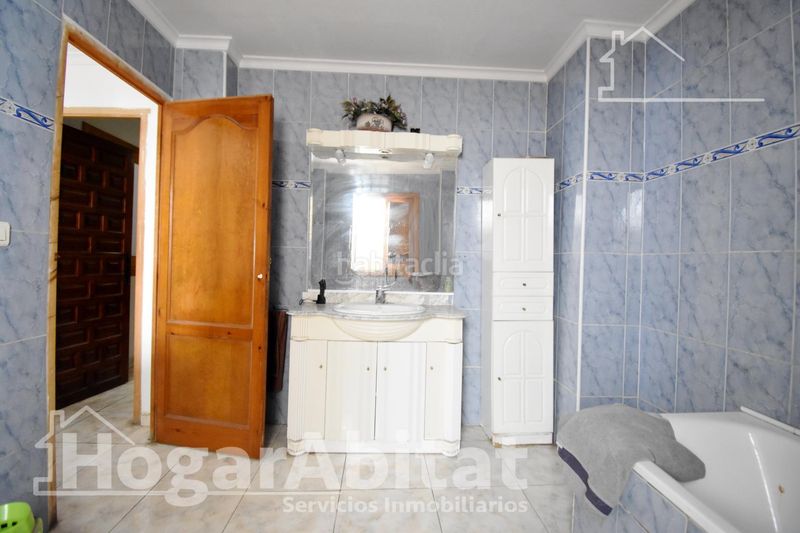 Foto 47490d30-8d7d-4b43-a47e-a55494fcfb2d. Casa a Oliva pueblo Oliva