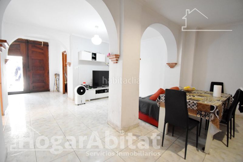 Foto 827489fb-415c-40fd-9065-b6763edde619. Casa a Oliva pueblo Oliva