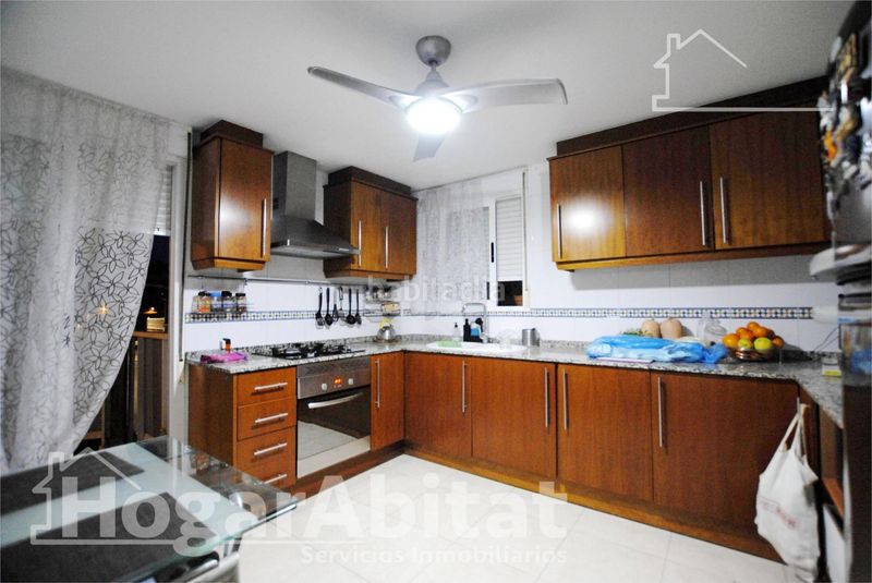 Foto 105564da-2781-454c-9df7-a6988c6e1e7d. Casa adossada amb aparcament a Beniflá