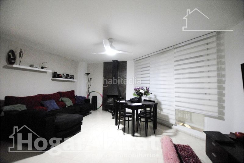 Foto 394665b2-dd39-4299-bfde-0862275834e3. Casa adossada amb aparcament a Beniflá