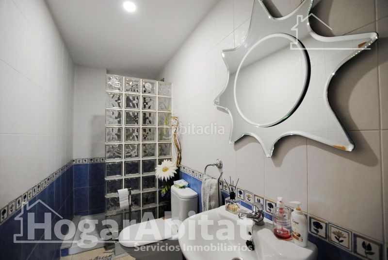 Foto b8553e26-4435-4b97-916e-af4907612bfe. Casa adossada amb aparcament a Beniflá