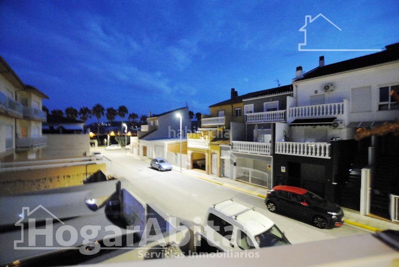 Foto c007cfb9-a5d6-4ab3-b023-0e85f89c39f8. Casa adossada amb aparcament a Beniflá