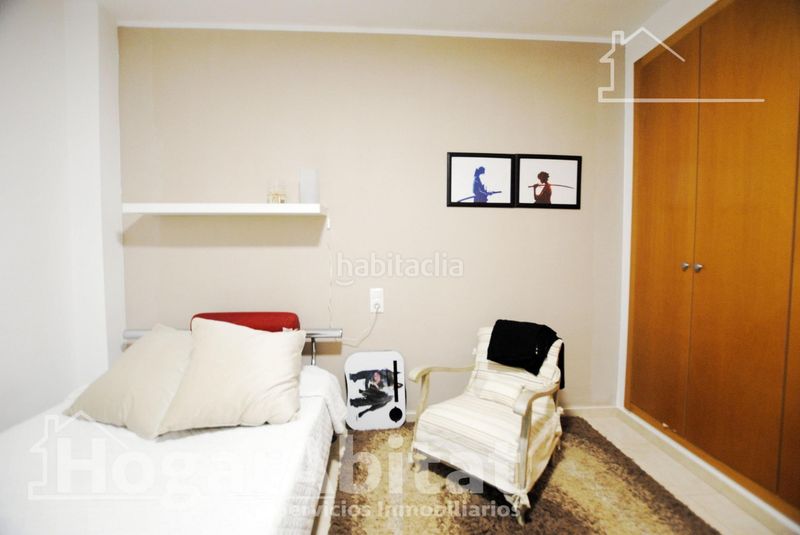 Foto c5970805-5604-49c8-a6be-432482648a69. Casa adossada amb aparcament a Beniflá