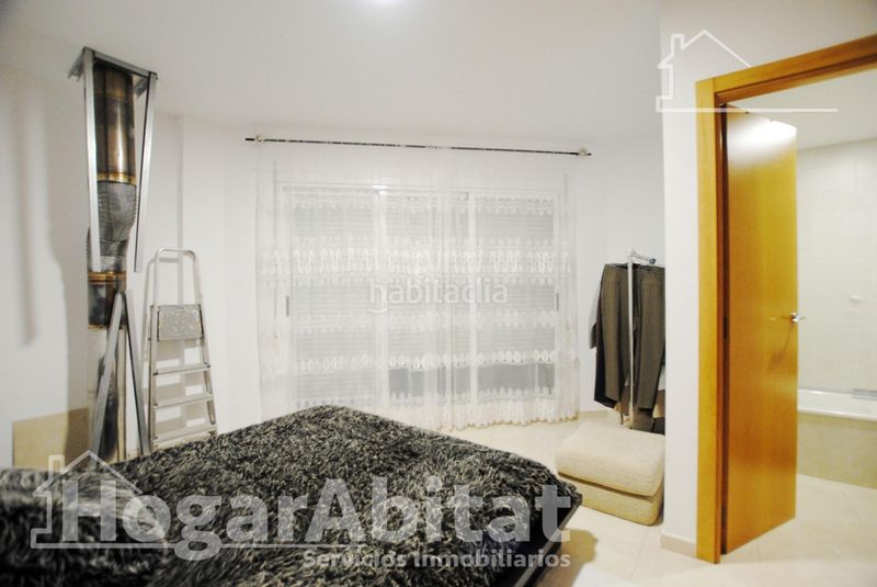 Foto dbf22708-9f1f-4a7b-9ba2-91420e114aa0. Casa adossada amb aparcament a Beniflá