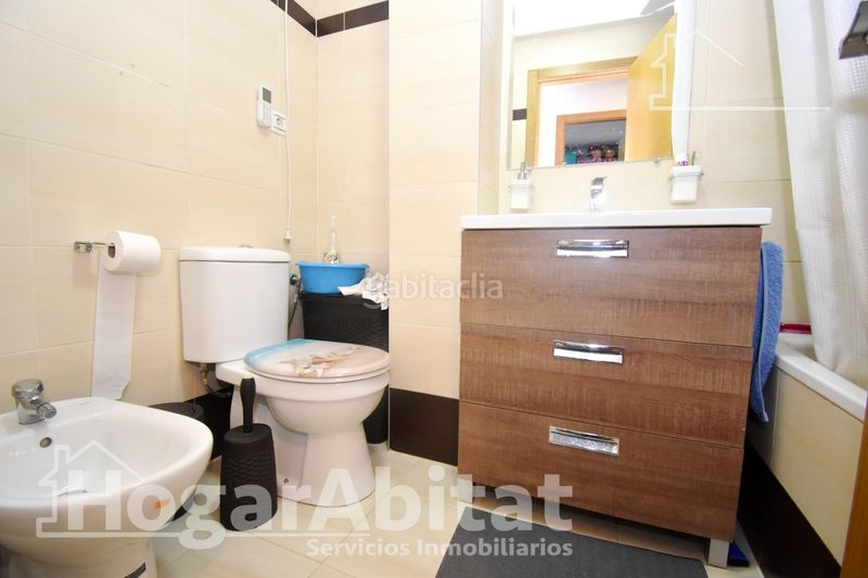 Foto eb5dd9ed-6555-4c49-867b-3f332c1f2241. Pis a Vall d´Uixó (la)