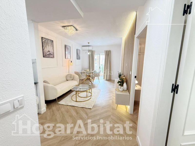 Foto 5fa65c40-3a37-416f-a4d9-6b403f71b1a8. Pis amb piscina a Parque de las Naciones Torrevieja