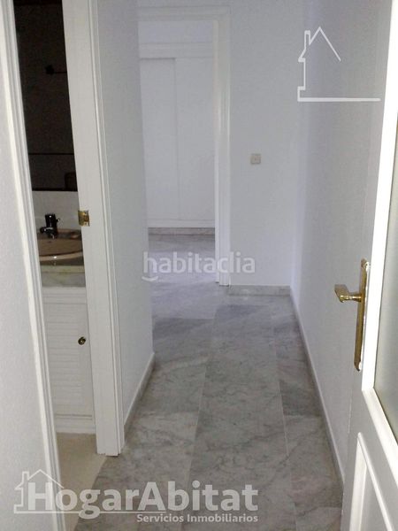 Foto 6ebeb51b-00ff-4e26-baae-4ed41682b3d1. Pis amb aparcament a La Buhaira Sevilla