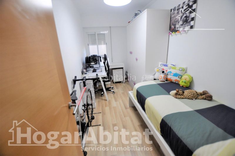 Foto 002b48c8-4aae-48b3-acb3-195bfb66a147. Pis amb aparcament a Alaquàs