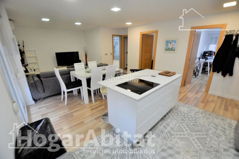 Foto 3f68a42e-cd94-4d35-ac47-994dc411293b. Pis amb aparcament a Alaquàs