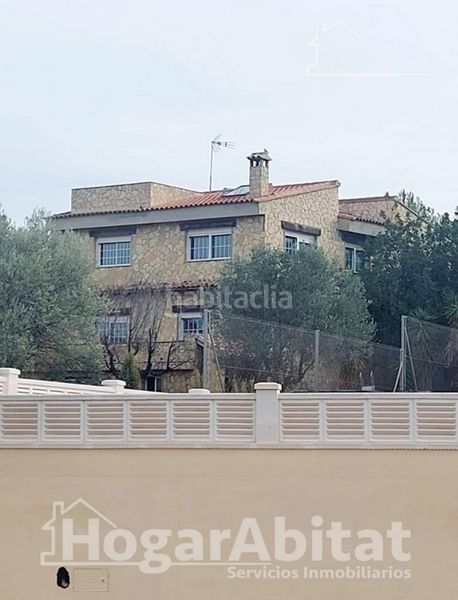 Foto 02ecb752-8db2-462e-b2d5-a846c361952b. Casa amb aparcament a Casinos