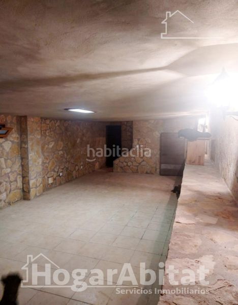 Foto 19970e26-bba2-4e37-8538-040d3a96b21d. Casa amb aparcament a Casinos