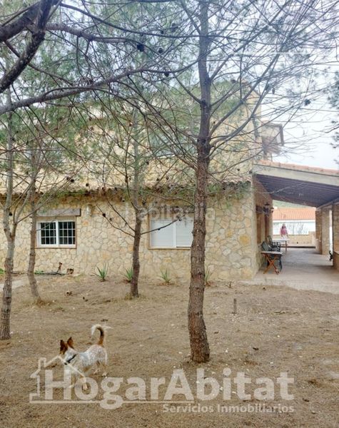 Foto 4260db1c-af56-45a8-8ecc-1e1d5998c913. Casa amb aparcament a Casinos