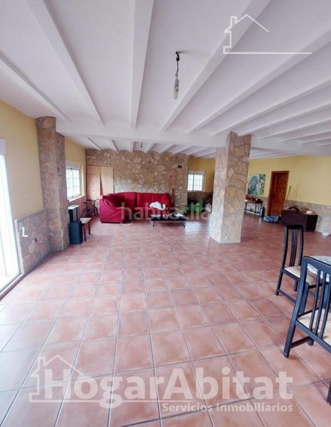 Foto 84e7c798-25ee-4e9e-8526-39f532af4fc1. Casa amb aparcament a Casinos