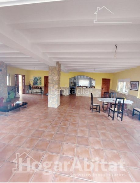Foto 956acb5d-051d-4036-8c51-b4e14b34feb7. Casa amb aparcament a Casinos