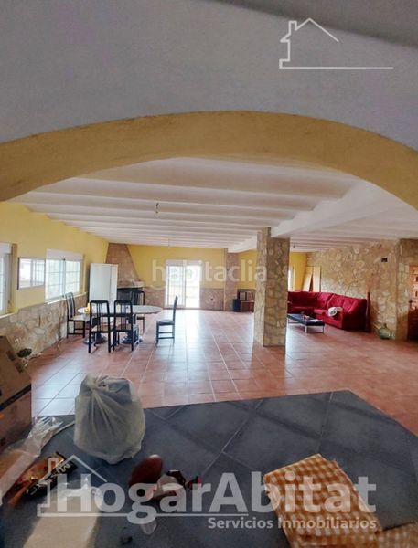 Foto db7300a7-0e41-4932-9266-eaf360e89547. Casa amb aparcament a Casinos