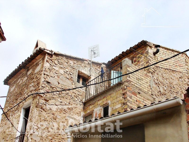 Foto ae61475e-e5f8-43f7-99cf-6f149bb9e41b. Casa a Tuéjar