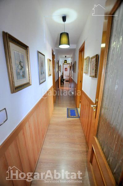 Piso muy amplio y reformado con balcón y ascensor en Valencia - Imagen 31