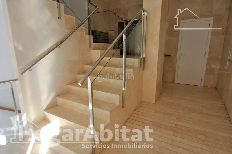Piso muy amplio y reformado con balcón y ascensor en Valencia - Imagen 40