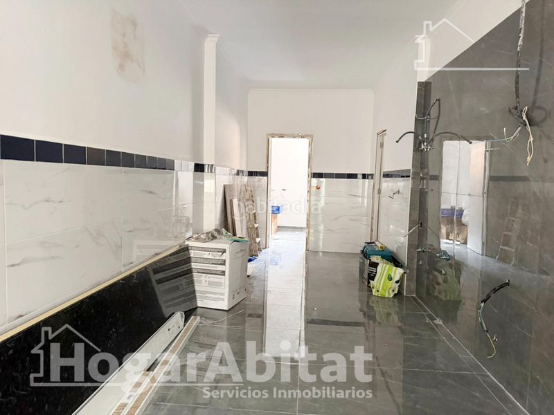Foto ed63a319-f4d5-461f-a8ec-0fe802128b8c. Local comercial a Nuevo Centro Sagunt