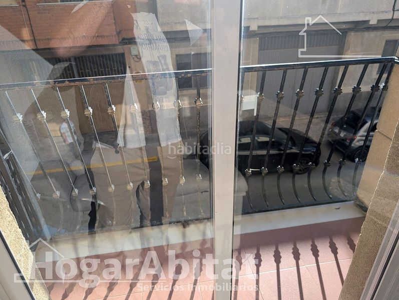 Foto fb7e5f91-2278-4fe5-96f9-f902fdac48c8. Pis a Algemesí