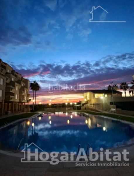 Foto e9a8ec67-7a5b-4c3c-b3f5-f060f029cb7a. Pis amb calefacció aparcament piscina a El Perellonet Valencia