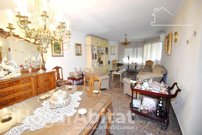 Foto 2bcb7128-1ffd-4527-992e-ce320428eed8. Pis a Mont Olivet Valencia