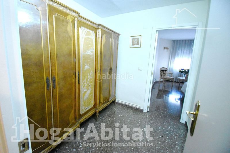 Foto aea6110b-bcd3-4cd0-a97d-ae7d471bebe0. Pis a Mont Olivet Valencia