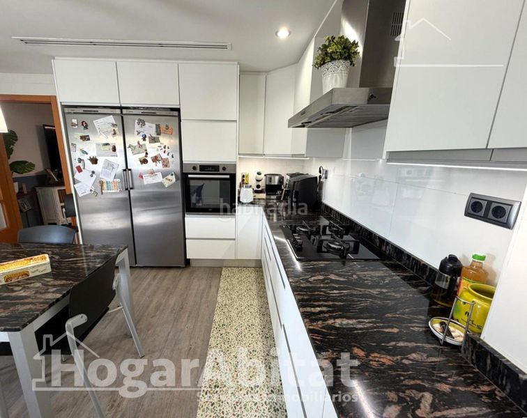 Foto f3e39ba2-2abf-49b7-9b87-a65f79ebf39b. Pis amb aparcament a Sant Marcel·lí Valencia