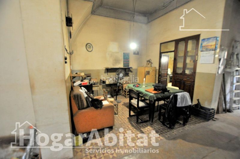 Foto 203521f0-fe1d-4827-a8d3-a9f8ba97ab06. Casa amb aparcament a Centro Xirivella