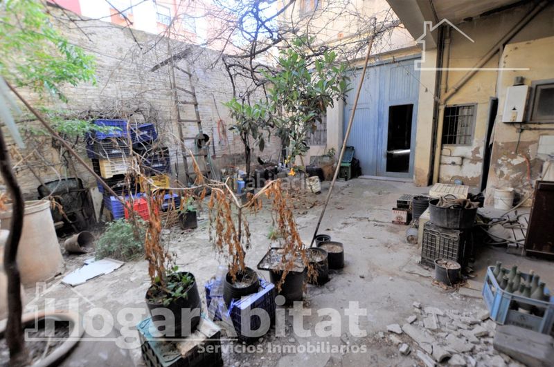 Foto 8007a0e5-9b96-4dc9-8051-43b0d14ed04d. Casa amb aparcament a Centro Xirivella