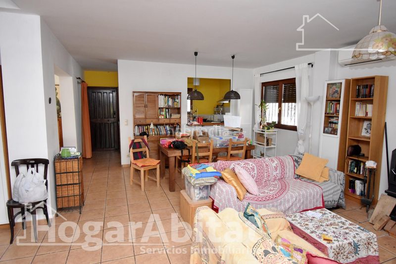 Foto 19caf145-e602-4bd4-a4f7-291816062dea. Xalet amb aparcament piscina a Picassent