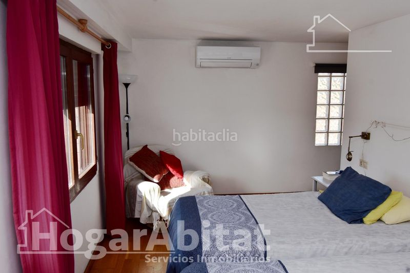 Foto 4fe3d230-2a19-46b2-a175-aa3d8f2e873f. Xalet amb aparcament piscina a Picassent