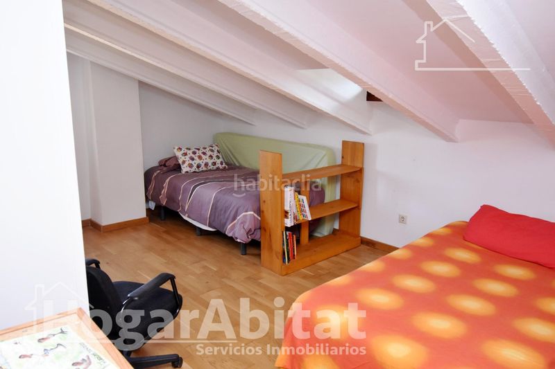 Foto bee2080b-ea4a-4991-bcdb-915a3d73f959. Xalet amb aparcament piscina a Picassent