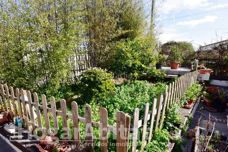 Foto d2773d5c-d640-4176-bb11-0c5a8462d0bd. Xalet amb aparcament piscina a Picassent